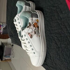 Disney Mickey Mouse 
White and Green Cartoon Character Sneakers